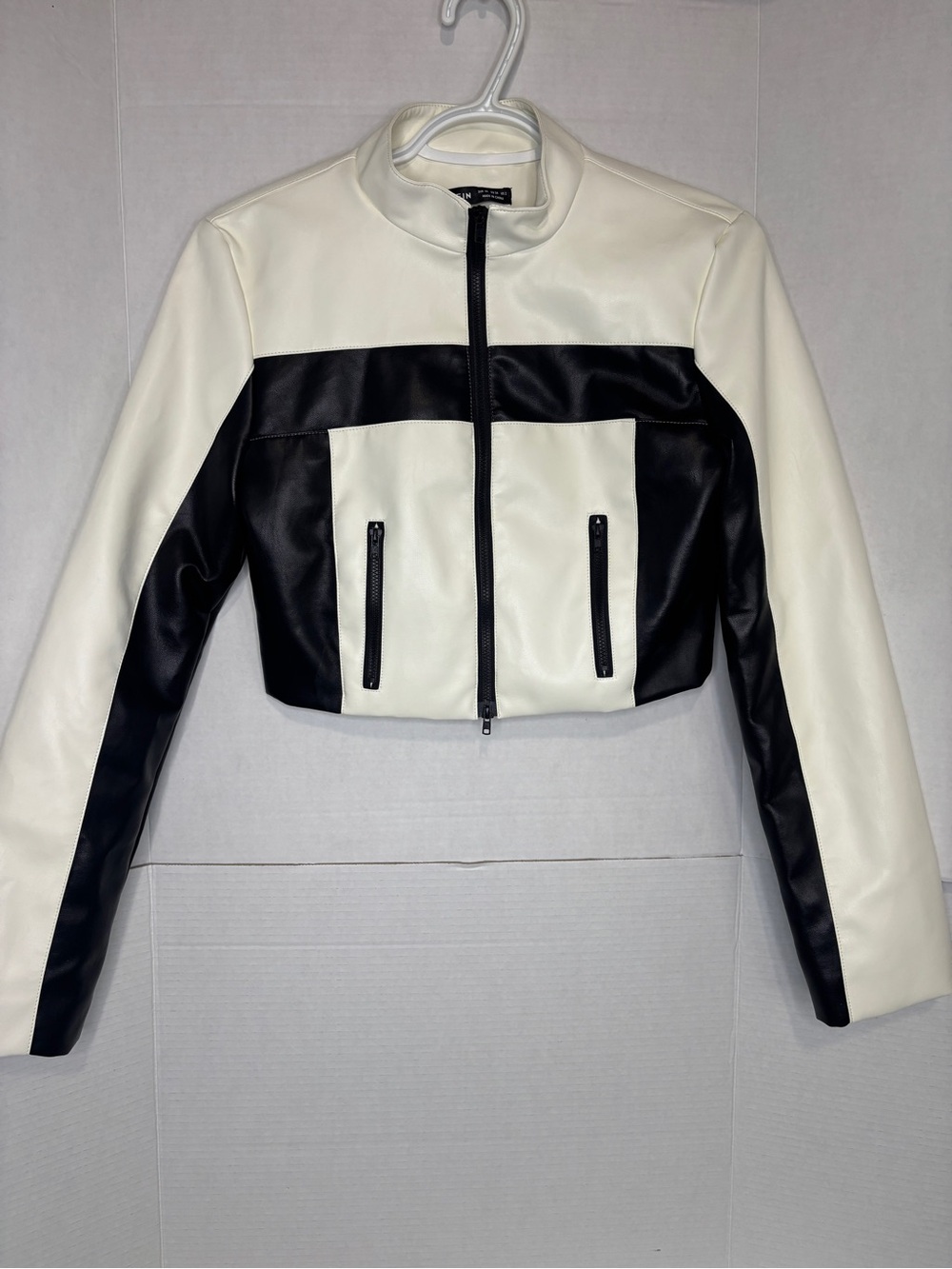 SHEIN Women’s Colorblock Faux Leather Cropped Moto Jacket Lightweight